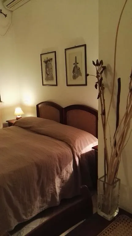 מרינה די קררה B&B Villa Acero בית הארחה מרינה די קררה