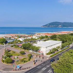 Hotell Tenda Rossa, Marina Di Carrara